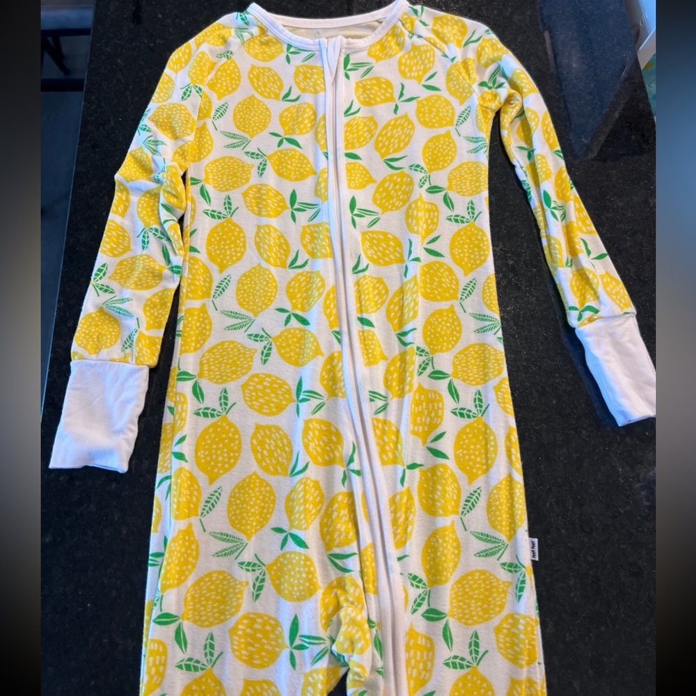 Little sleepies lemons 3T